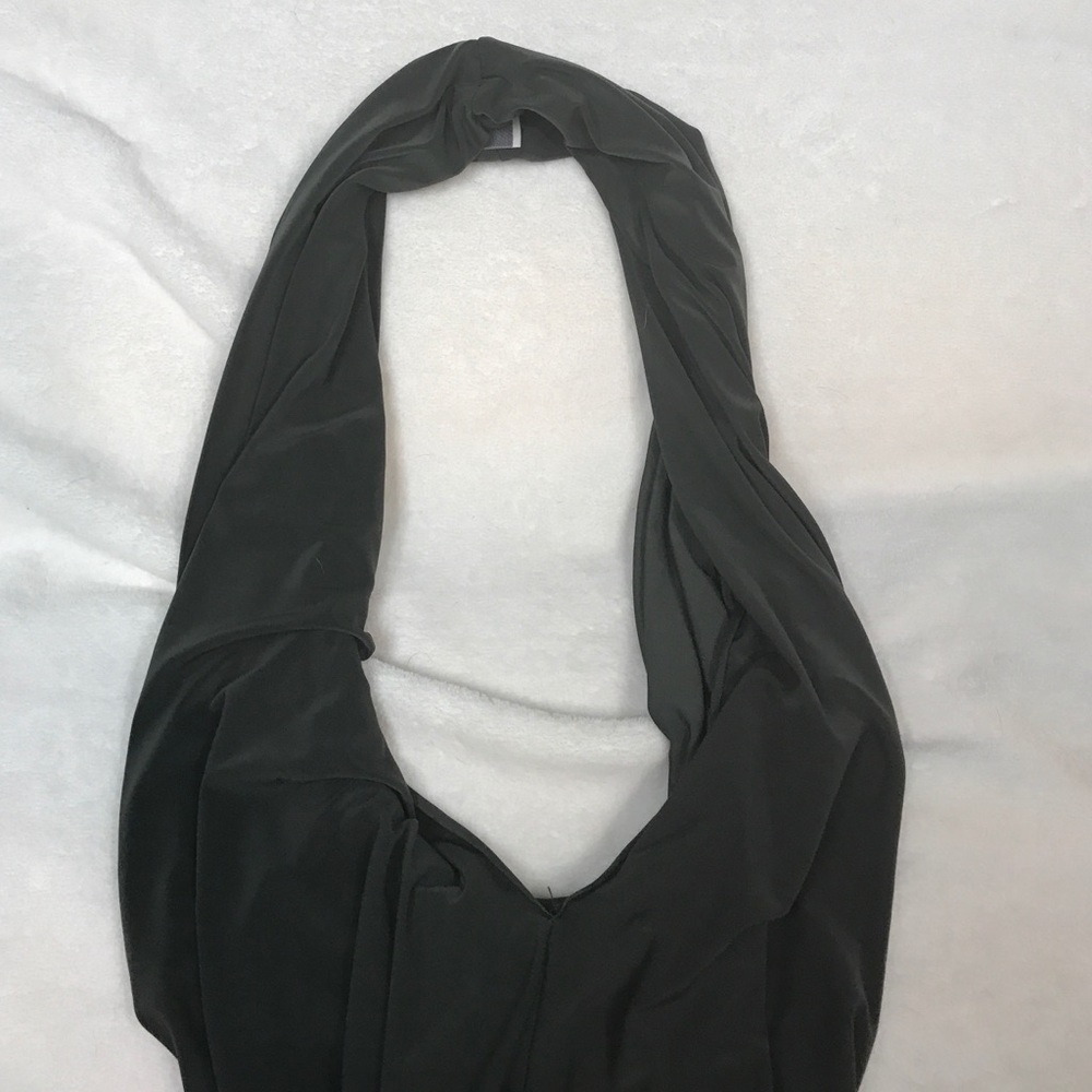 Form-Fitting Club Dress - Picture 3 of 4